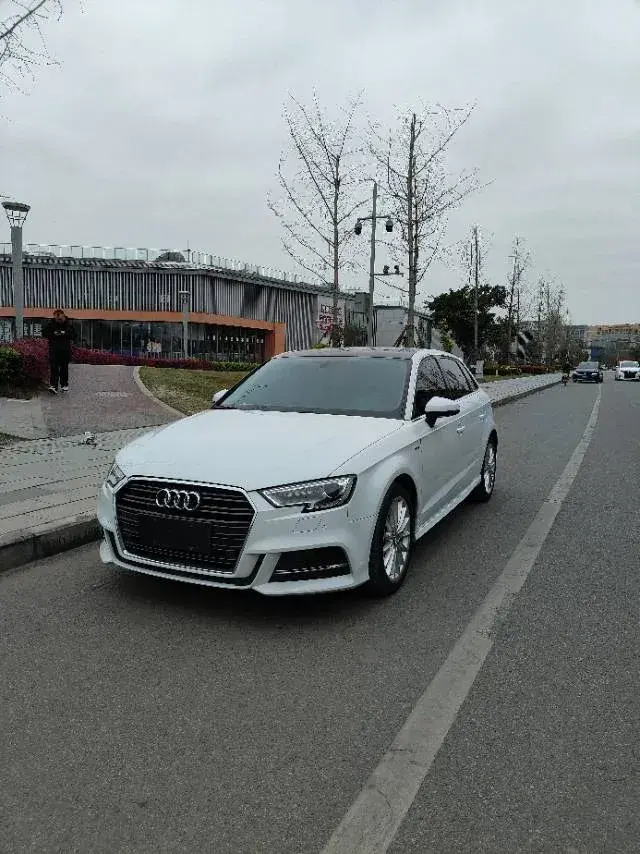 2025 Audi A3 1.5T 160HP L4 7DCT