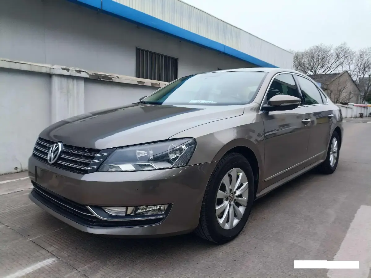 2013 Volkswagen Passat 1.8T 160HP L4 7DCT