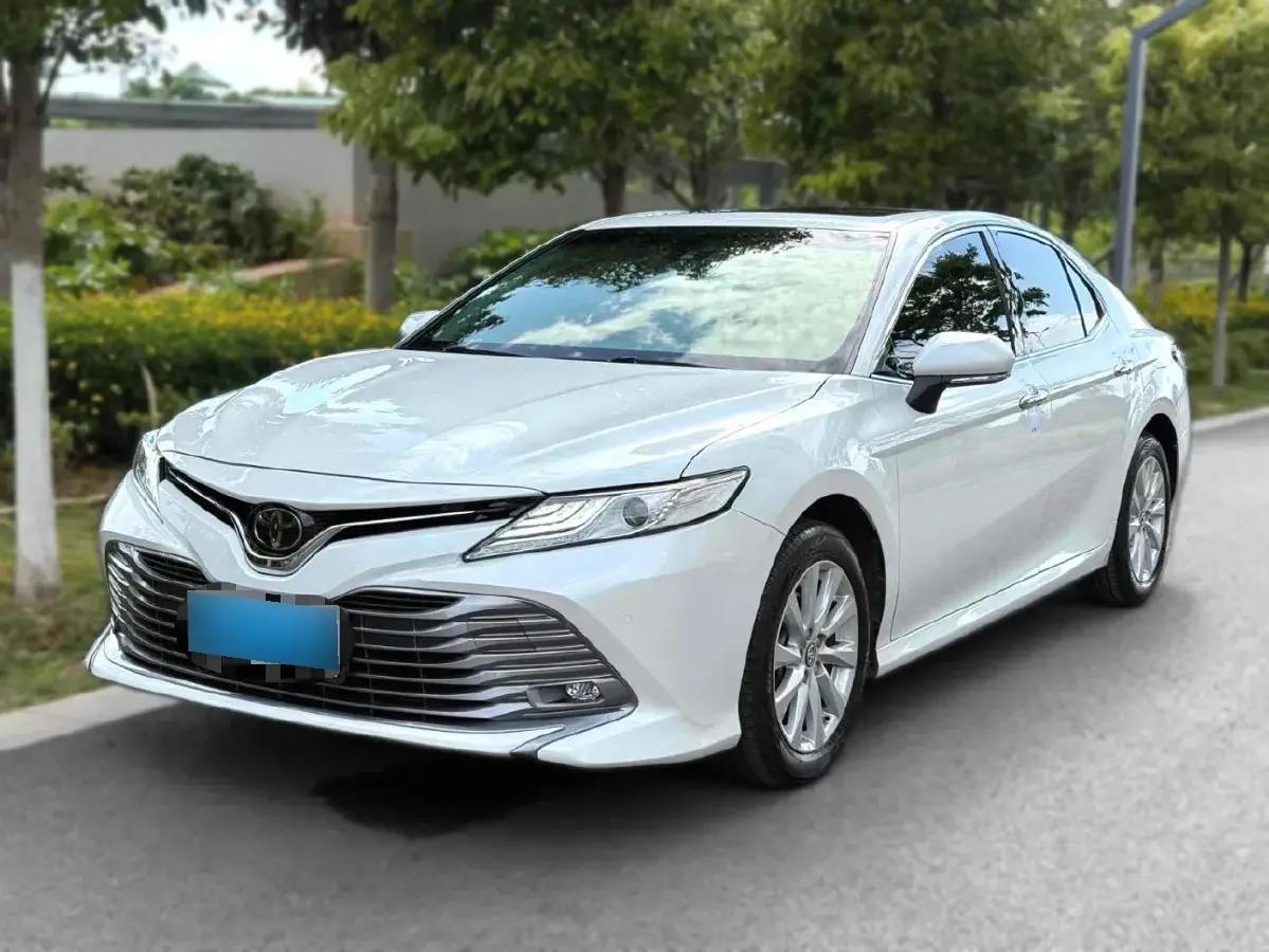 2019 Toyota Camry 2.0L 178HP L4 CVT