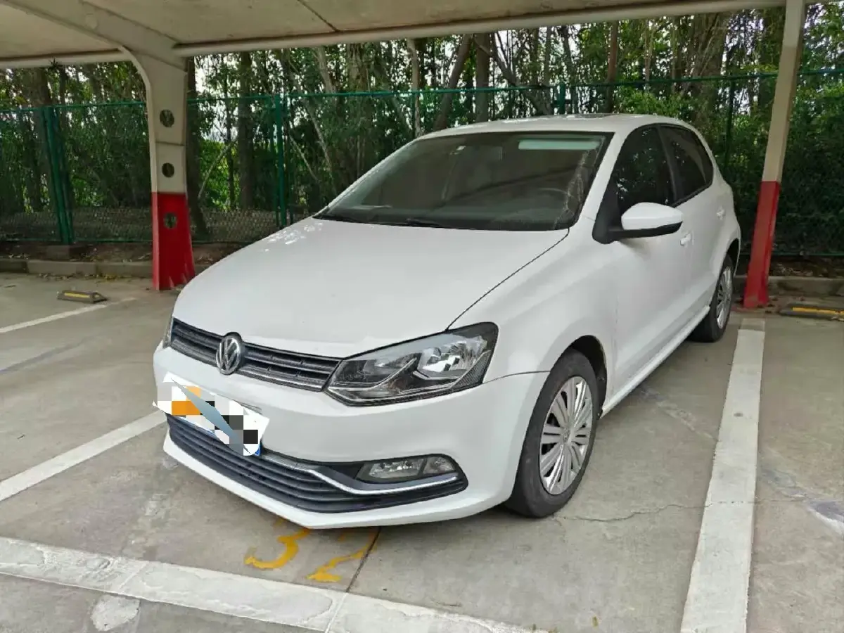 2016 Volkswagen Polo 1.6L 110HP L4 5MT