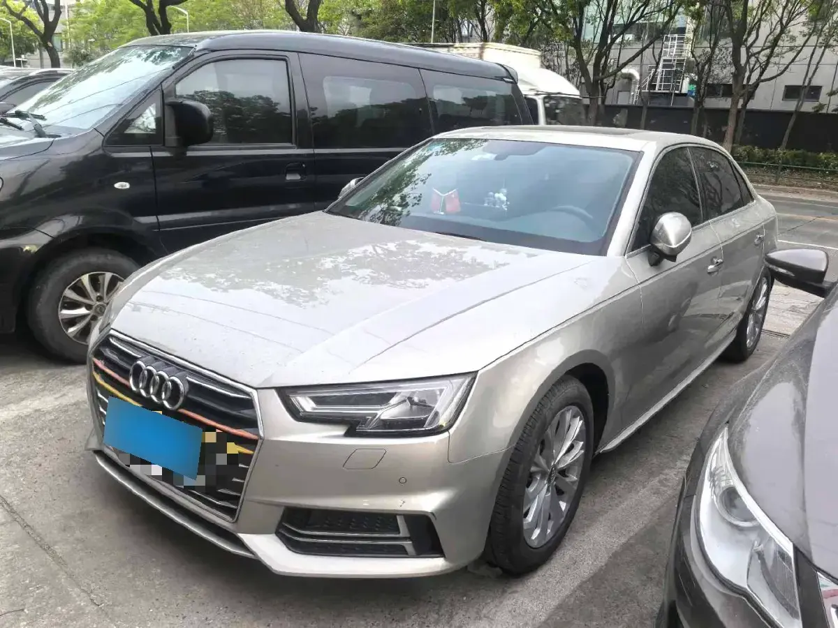 2019 Audi A4L 2.0T 190HP L4 7DCT