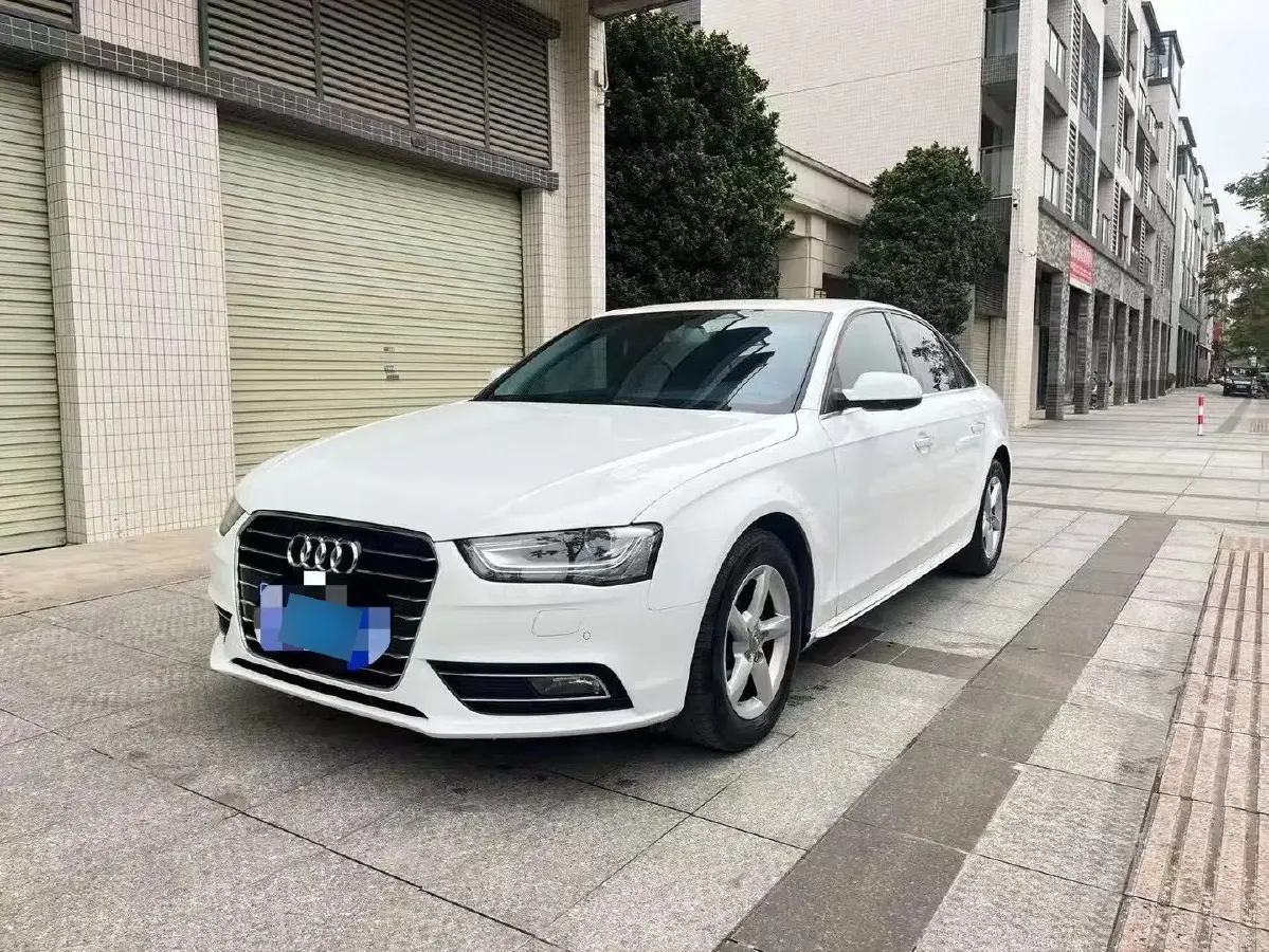 2015 Audi A4L 2.0T 180HP L4 CVT