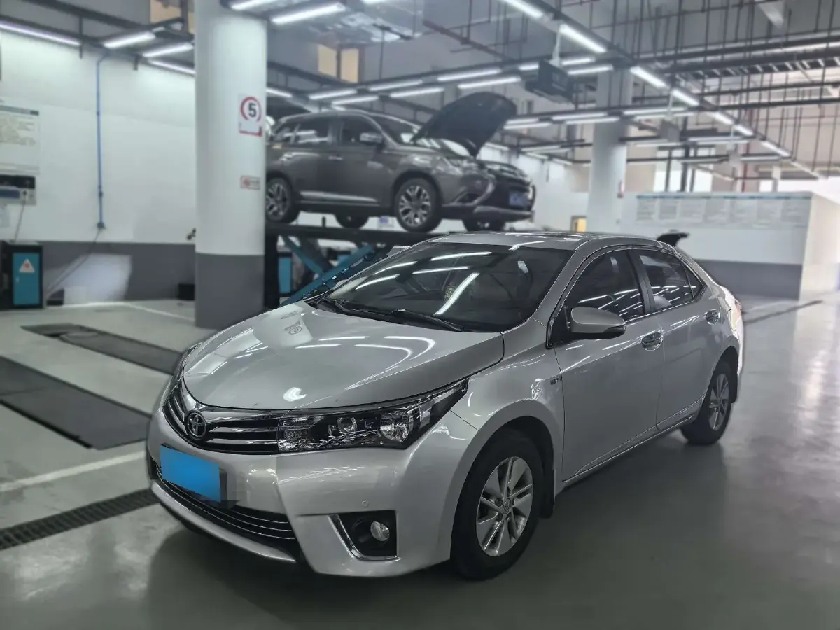 2014 Toyota Corolla 1.6L 122HP L4 CVT