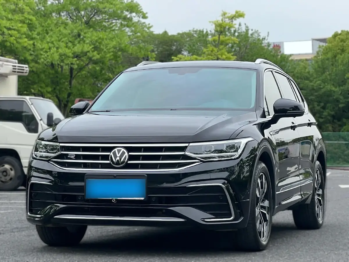 2024 Volkswagen Tiguan L 2.0T 186HP L4 7DCT