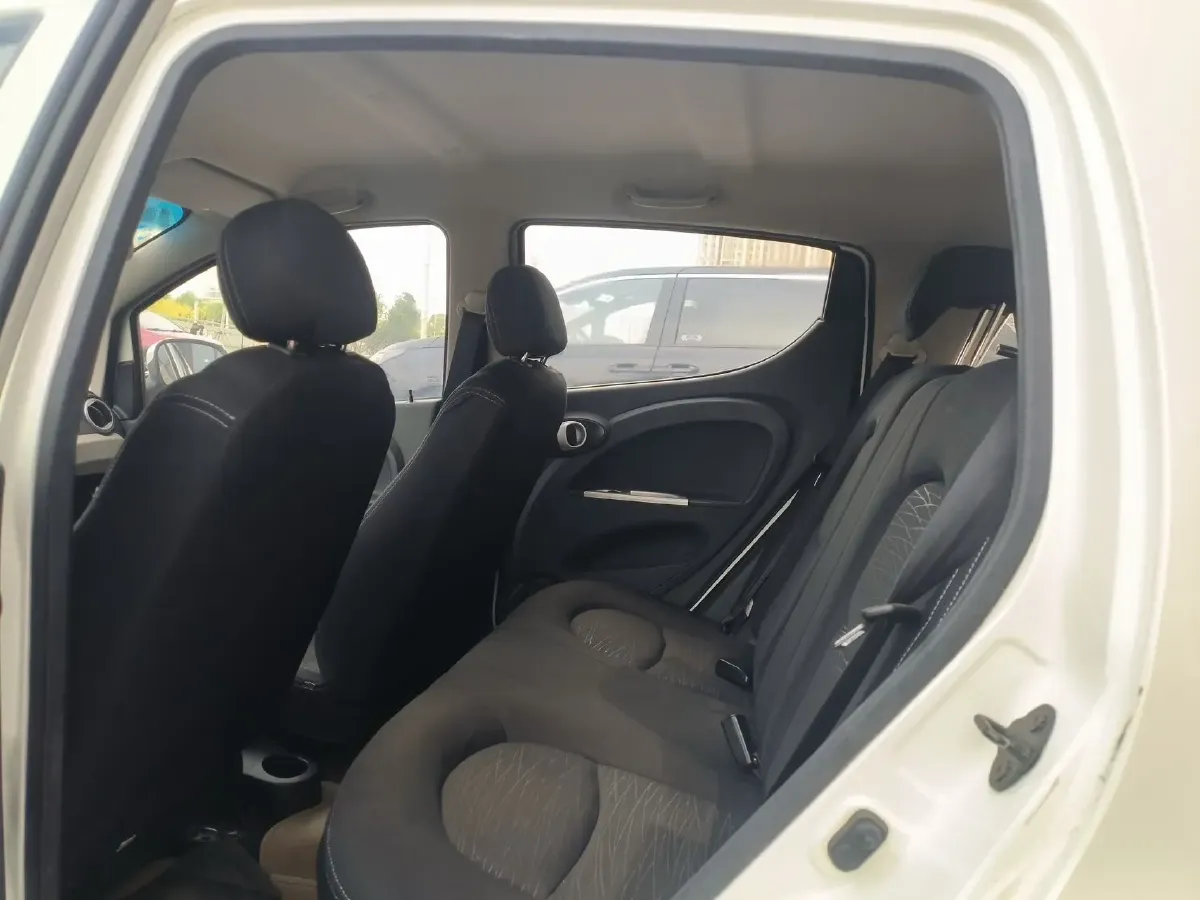2012 ChangAn BenBen MINI 1.0L 69HP L4 5AMT,autocango,china used car exporter,china ev exporter,chinese used car exporter,chinese used ev exporter