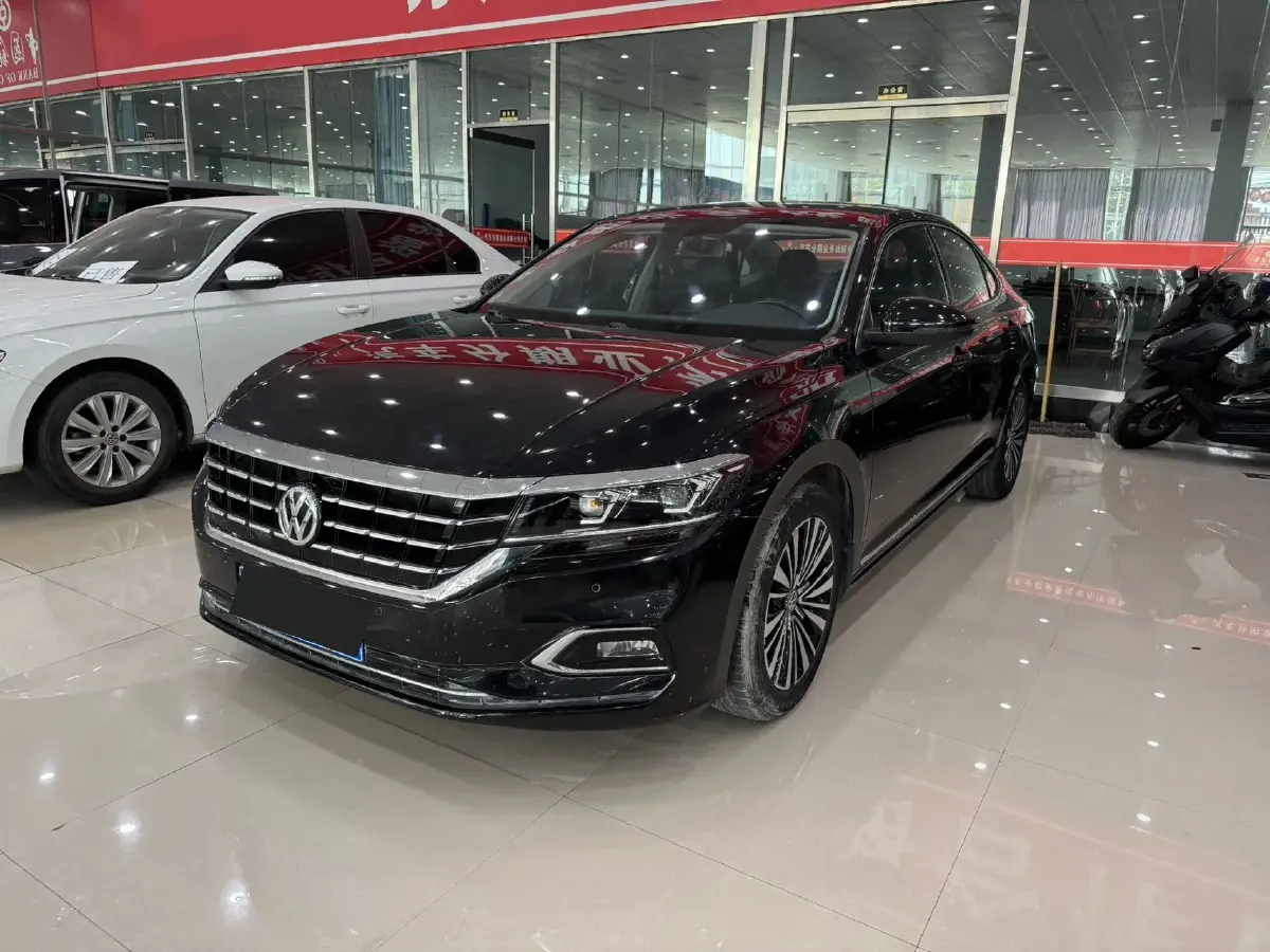 2019 Volkswagen Passat 2.0T 186HP L4 7DCT