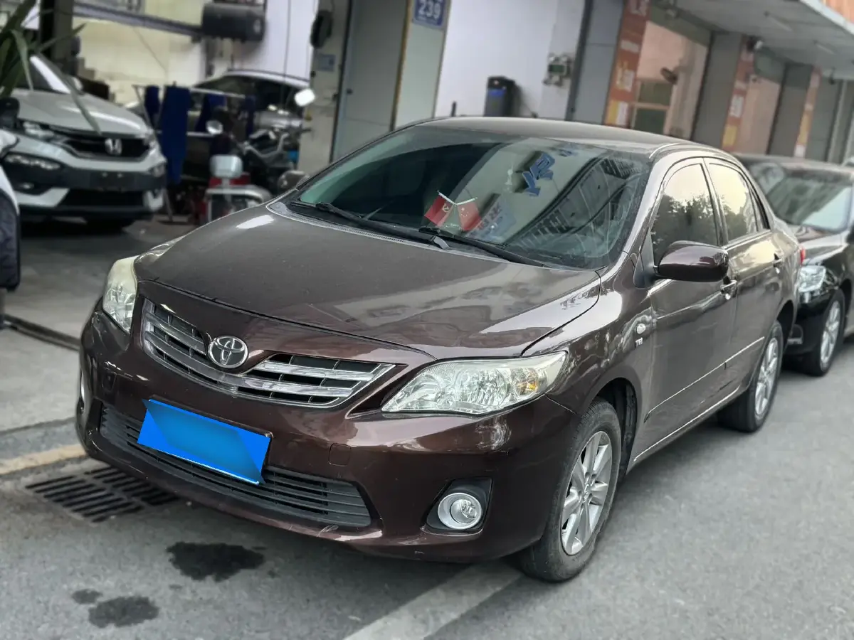 2013 Toyota Corolla 1.8L 140HP L4 CVT