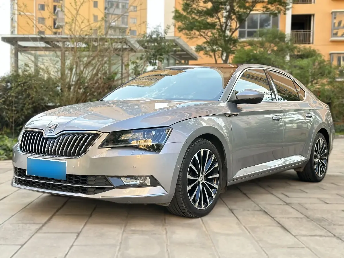 2016 Skoda Superb 1.8T 180HP L4 7DCT