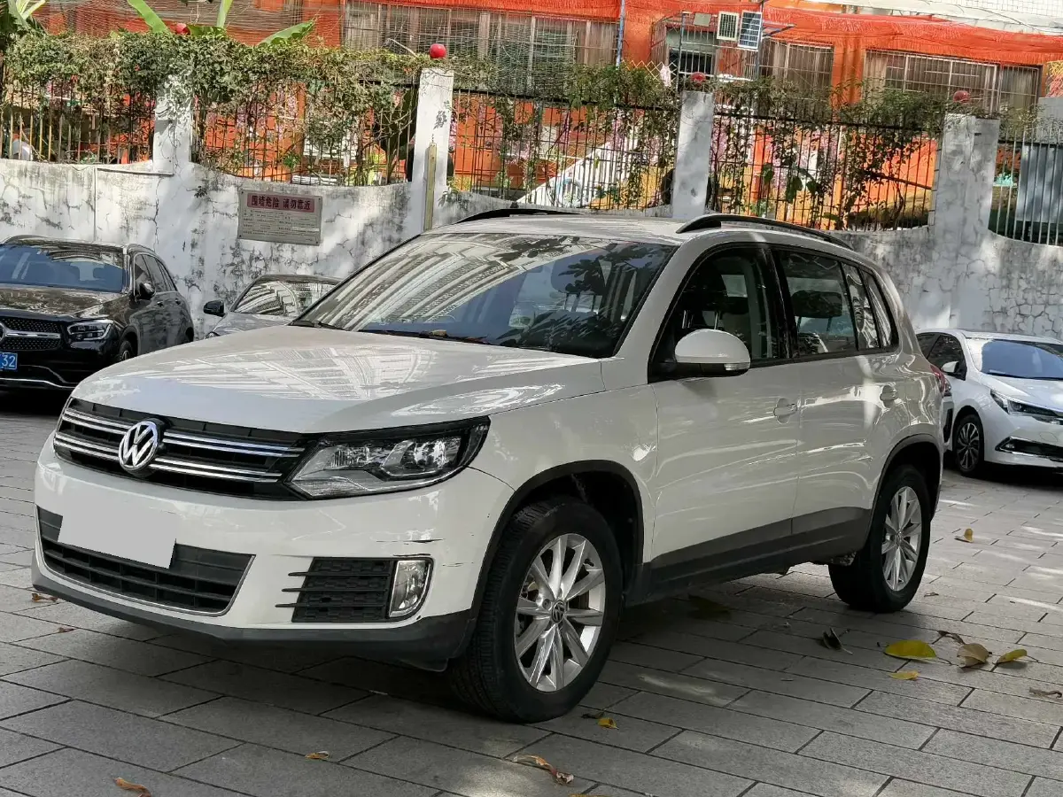 2016 Volkswagen Tiguan 1.4T 150HP L4 6DCT