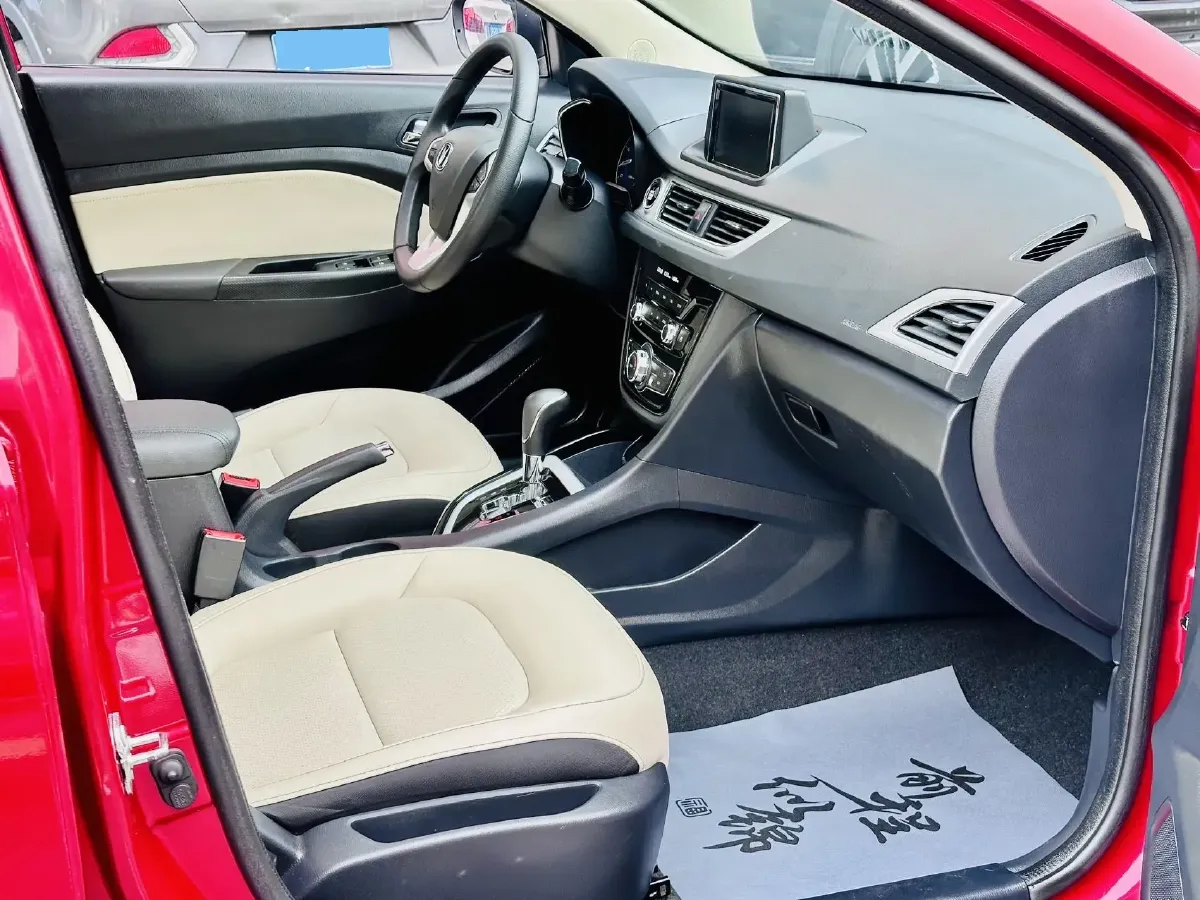 2016 ChangAn Alsvin V7 1.6L 124HP L4 5MT,autocango,china used car exporter,china ev exporter,chinese used car exporter,chinese used ev exporter