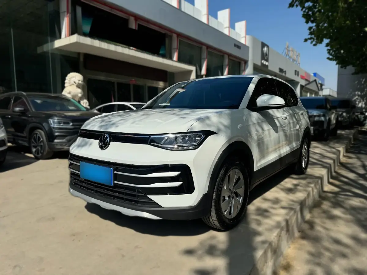 2025 Volkswagen Tharu 1.5L 110HP L4 6AT