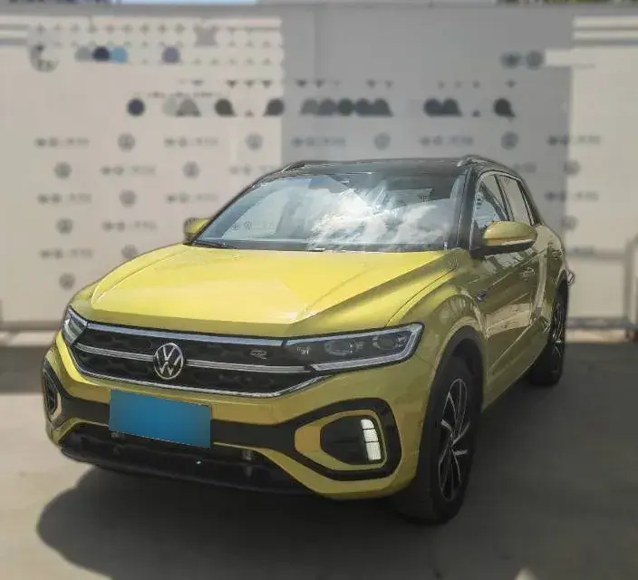 2023 Volkswagen T-Roc 1.5T 160HP L4 7DCT