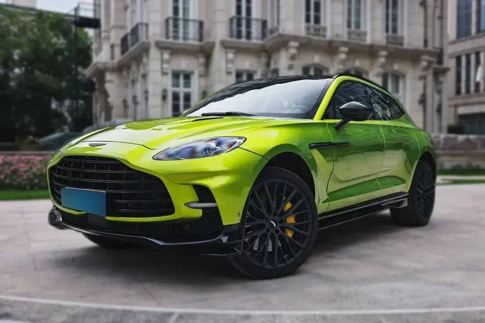 2023 Aston Martin DBX 4.0T 707HP V8 9AT
