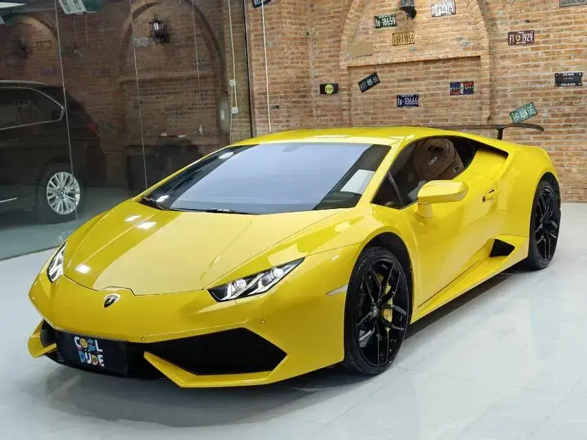 2016 Lamborghini Huracán 5.2L 610HP V10 7DCT