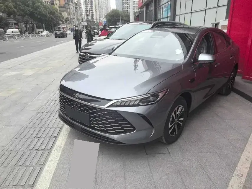 2025 BYD Qin Plus 1.5L 101HP L4 E-CVT PHEV 15.8KWH