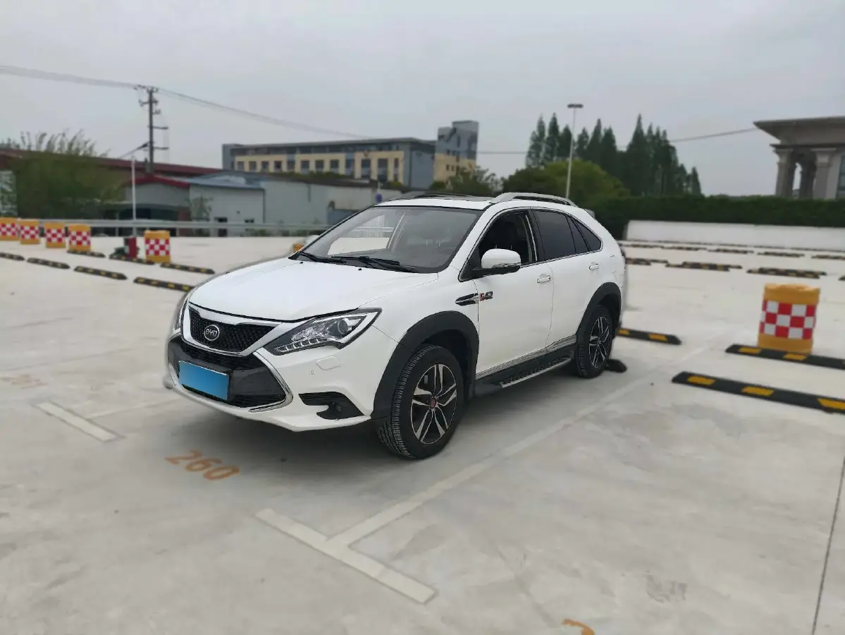 2015 BYD Tang 2.0T 205HP L4 6DCT PHEV