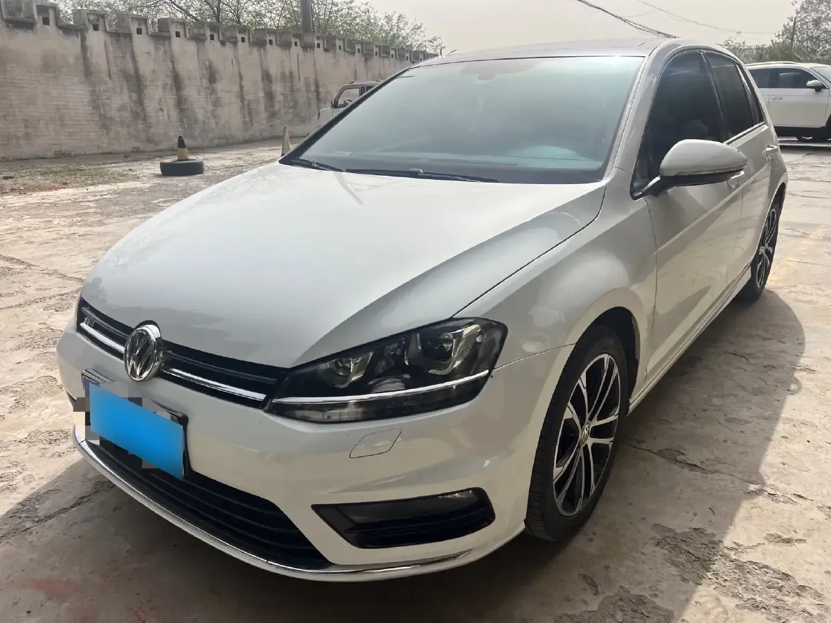 2016 Volkswagen Golf 1.4T 150HP L4 7DCT