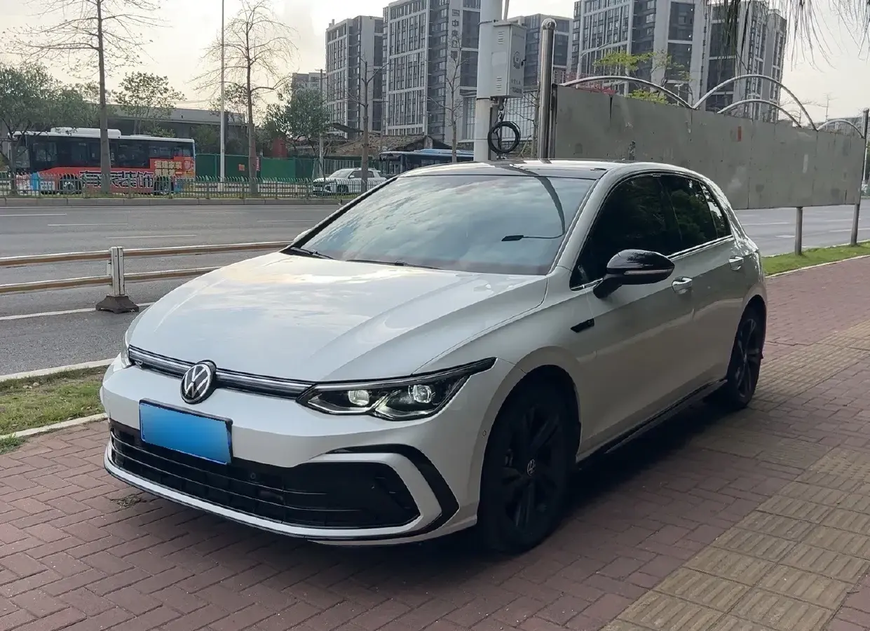 2021 Volkswagen Golf 1.4T 150HP L4 7DCT