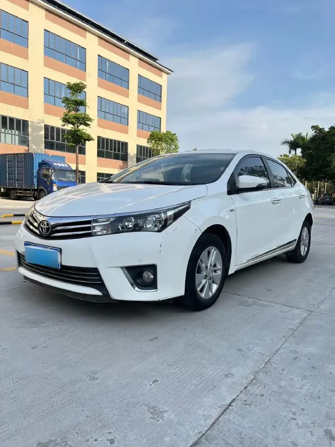 2016 Toyota Corolla 1.6L 122HP L4 CVT