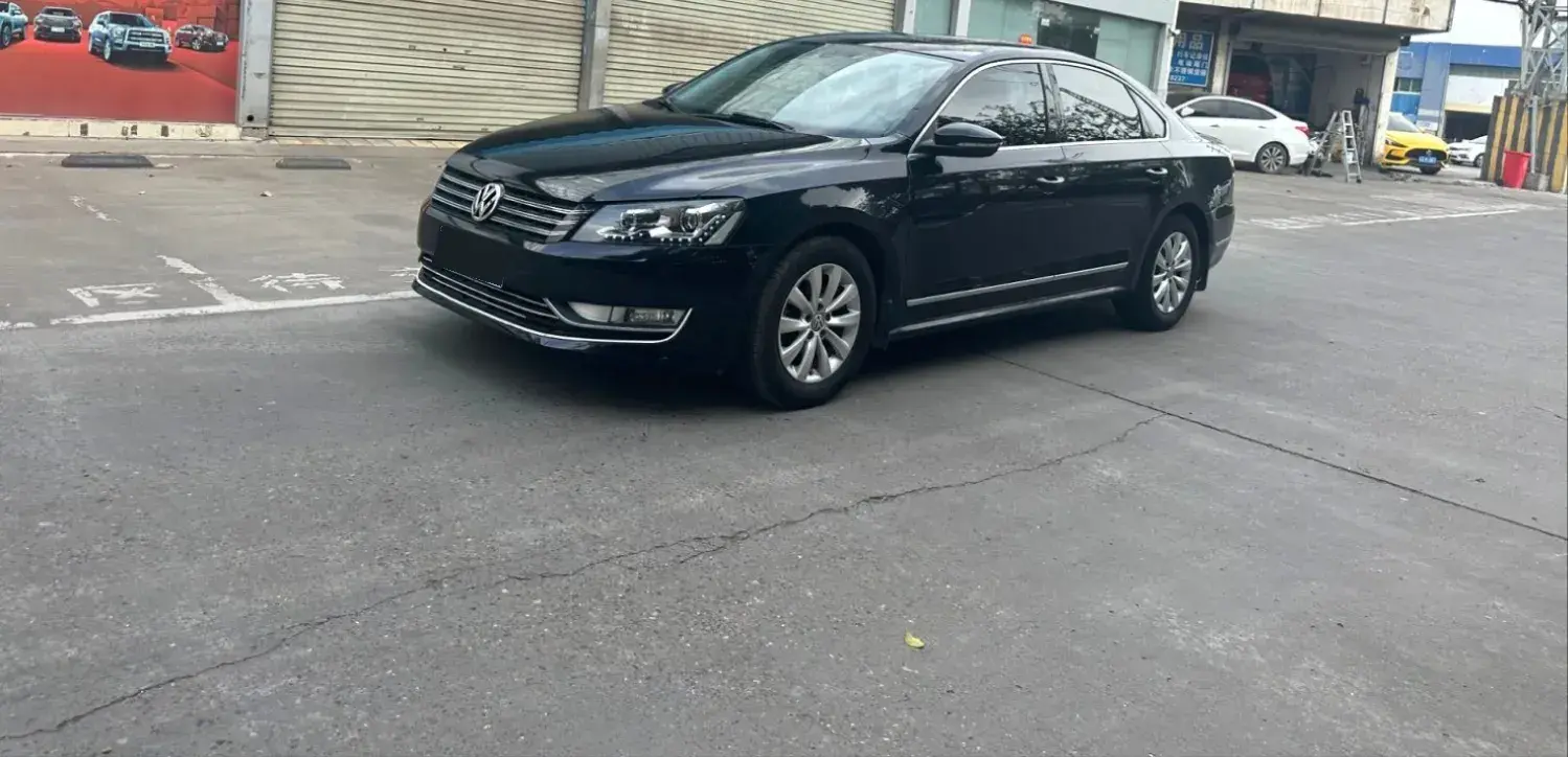 2011 Volkswagen Passat 1.8T 160HP L4 7DCT