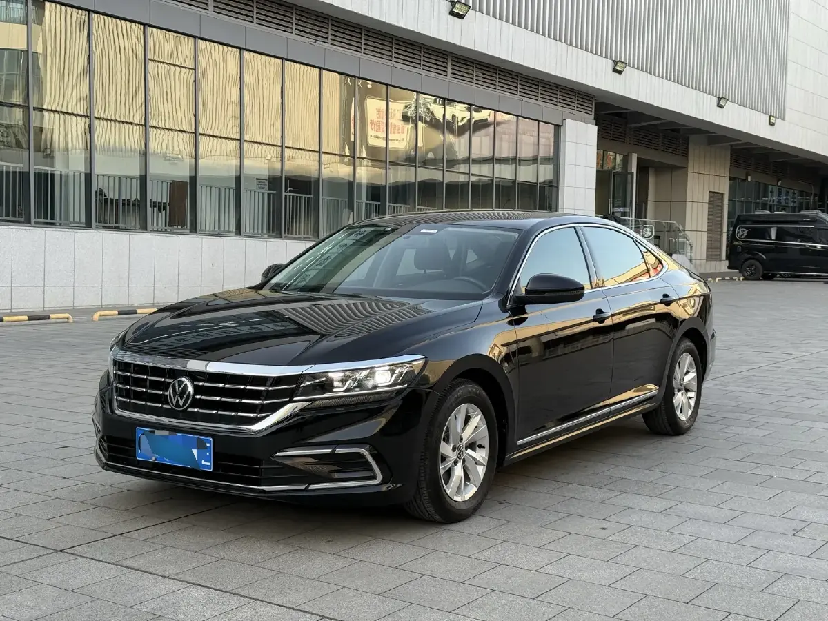 2021 Volkswagen Passat 1.4T 150HP L4 7DCT