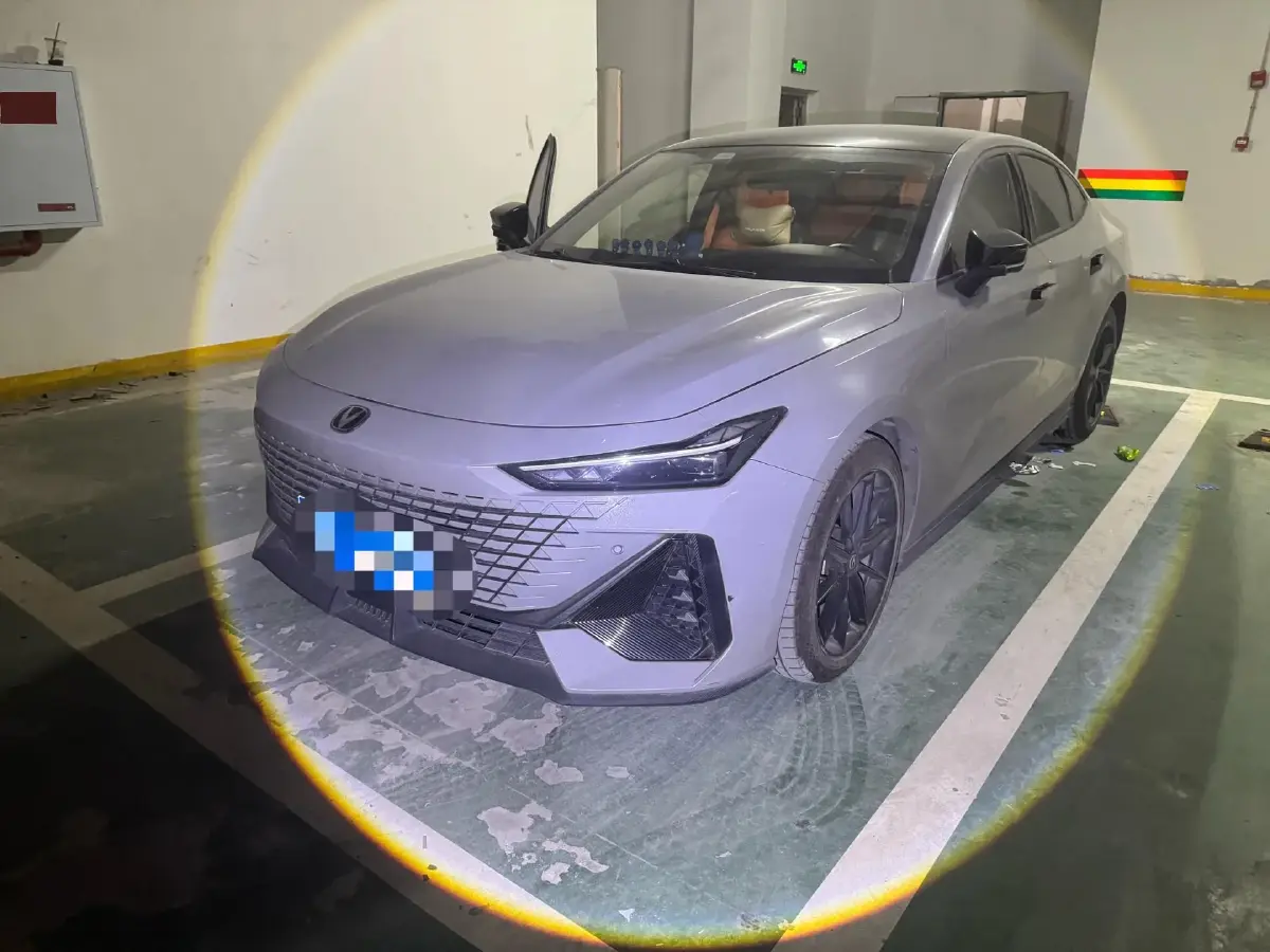 2022 ChangAn UNI-V 1.5T 188HP L4 7DCT