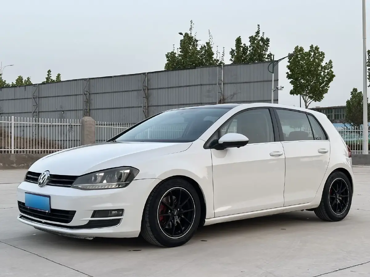 2015 Volkswagen Golf 1.4T 131HP L4 7DCT