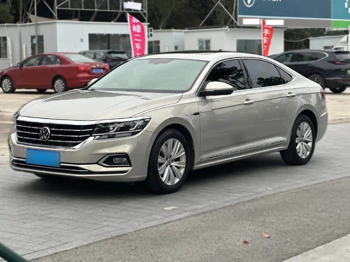 2019 Volkswagen Passat 2.0T 186HP L4 7DCT