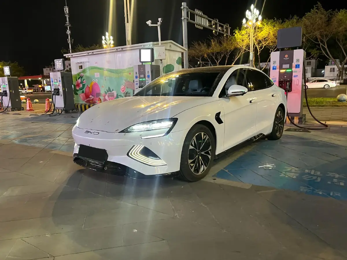 2022 BYD Seal BEV 61.4KWH