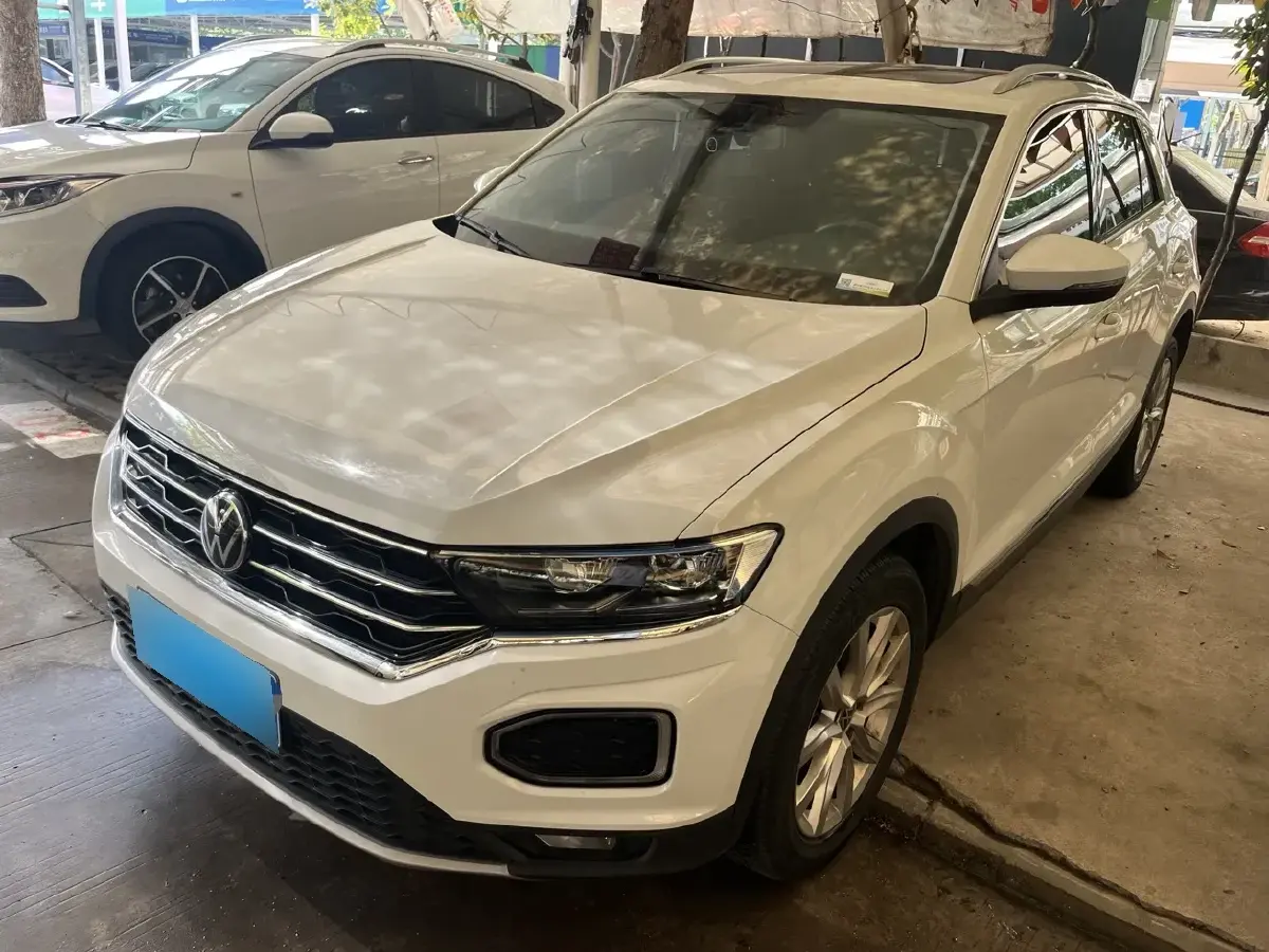 2022 Volkswagen T-Roc 1.4T 150HP L4 7DCT