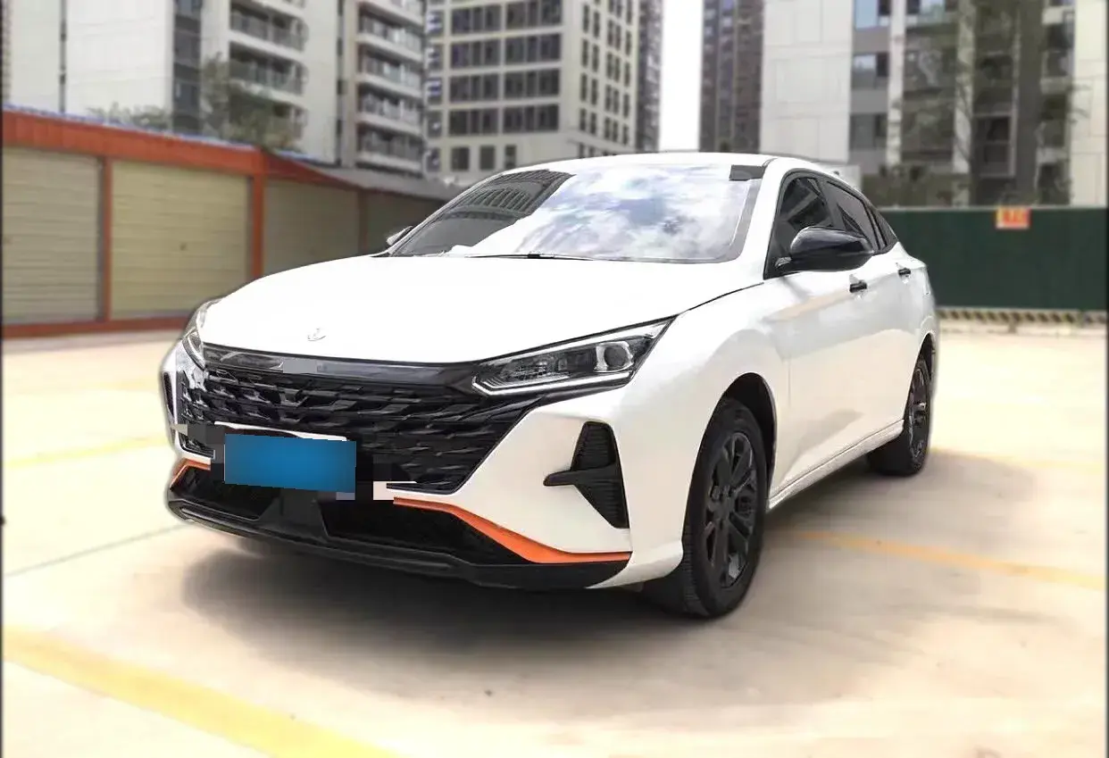 2023 DongFeng Aeolus YiXuan 1.5L 125HP L4 5MT