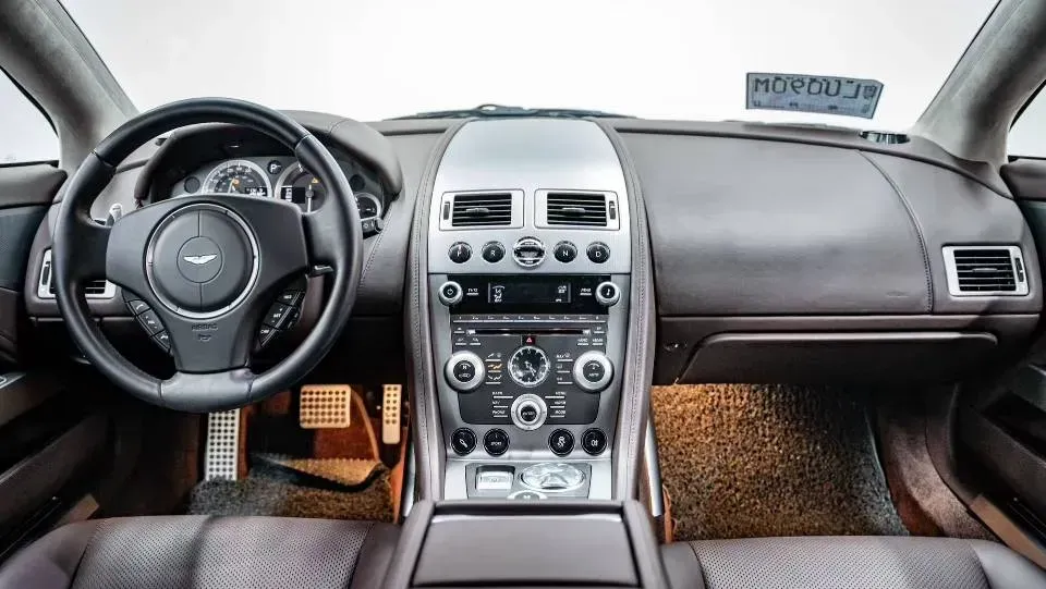 2010 Aston Martin Rapide 6.0L 477HP V12 6AT,autocango,china used car exporter,china ev exporter,chinese used car exporter,chinese used ev exporter