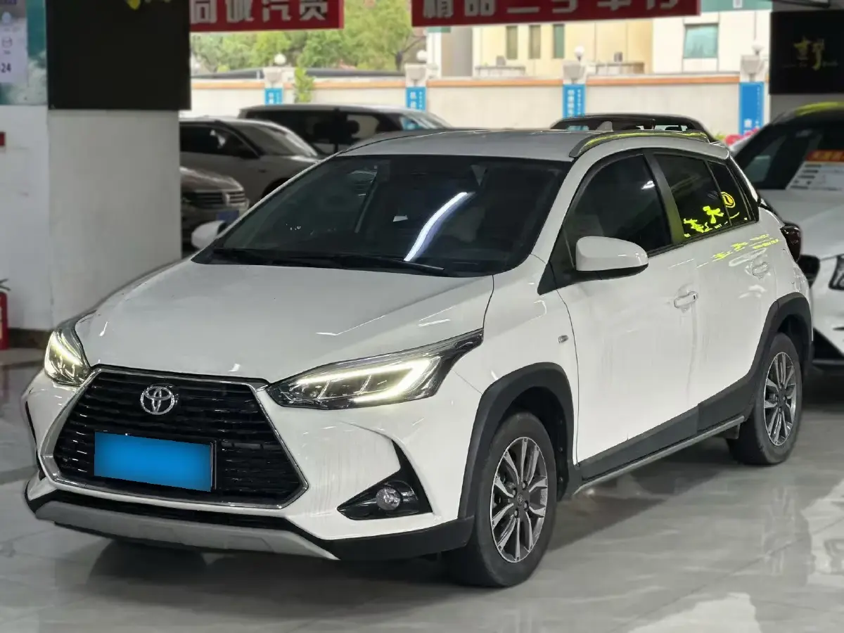 2022 Toyota Yaris L 1.5L 112HP L4 CVT