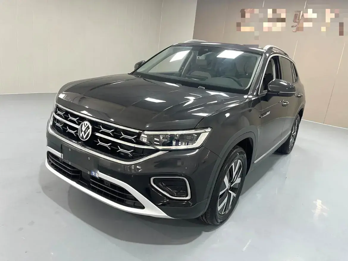 2023 Volkswagen Tayron 2.0T 186HP L4 7DCT