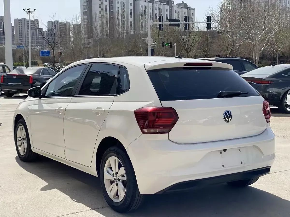2021 Volkswagen Polo 1.5L 113HP L4 5MT,autocango,china used car exporter,china ev exporter,chinese used car exporter,chinese used ev exporter