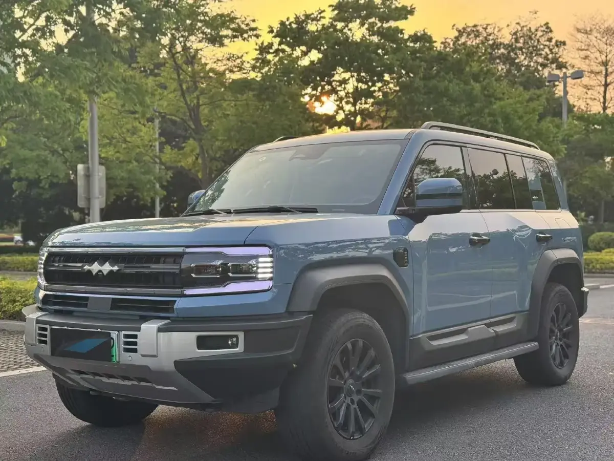 2023 FangChengBao Bao 5 1.5T 194HP L4 E-CVT PHEV 31.8KWH 2023 FangChengBao Bao 5 1.5T 194HP L4 E-CVT PHEV 31.8KWH