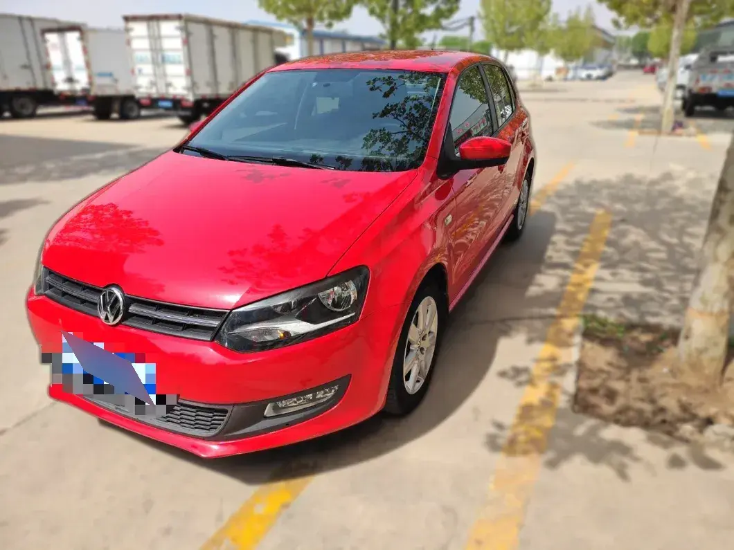 2013 Volkswagen Polo 1.4L 86HP L4 5MT