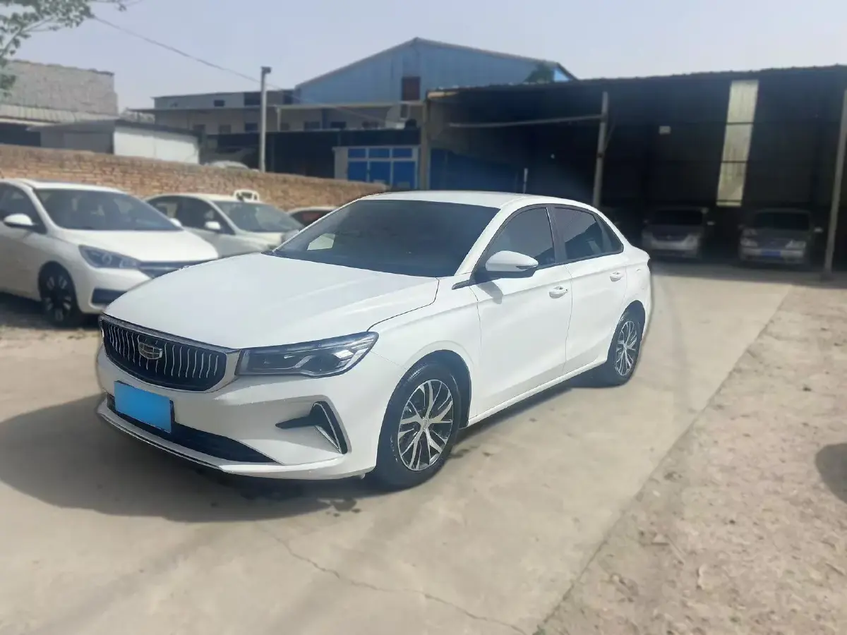 2022 Geely Emgrand 1.5L 114HP L4 CVT