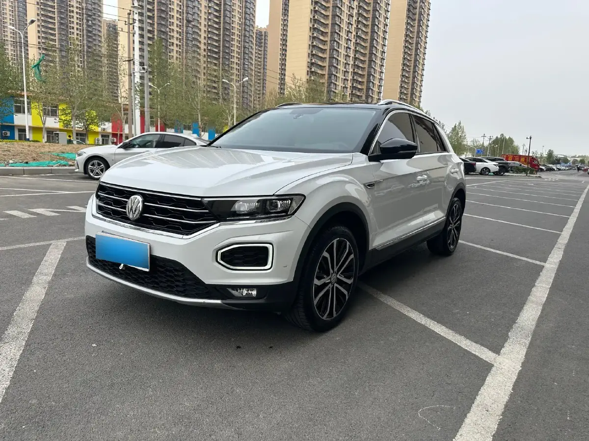 2020 Volkswagen T-Roc 1.4T 150HP L4 7DCT