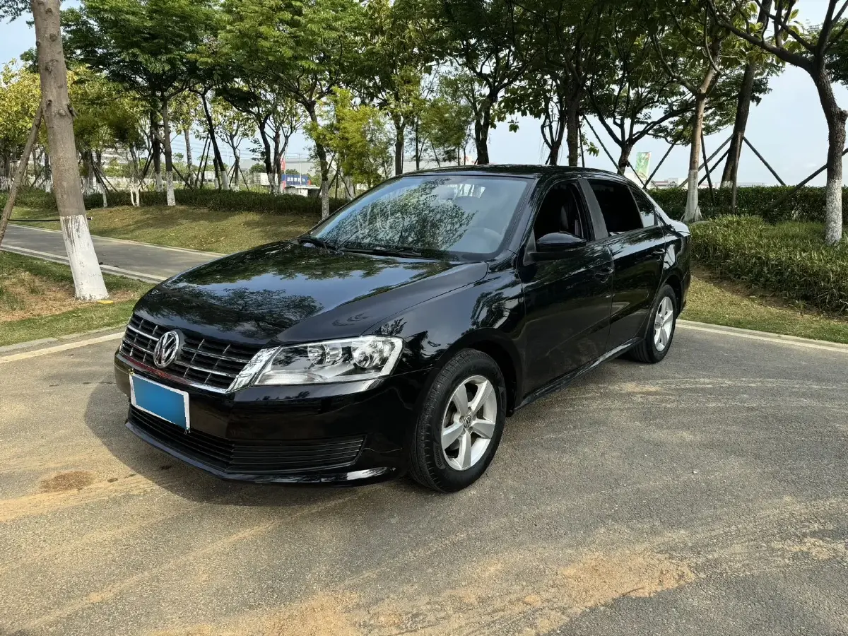 2013 Volkswagen Lavida 1.6L 110HP L4 5MT