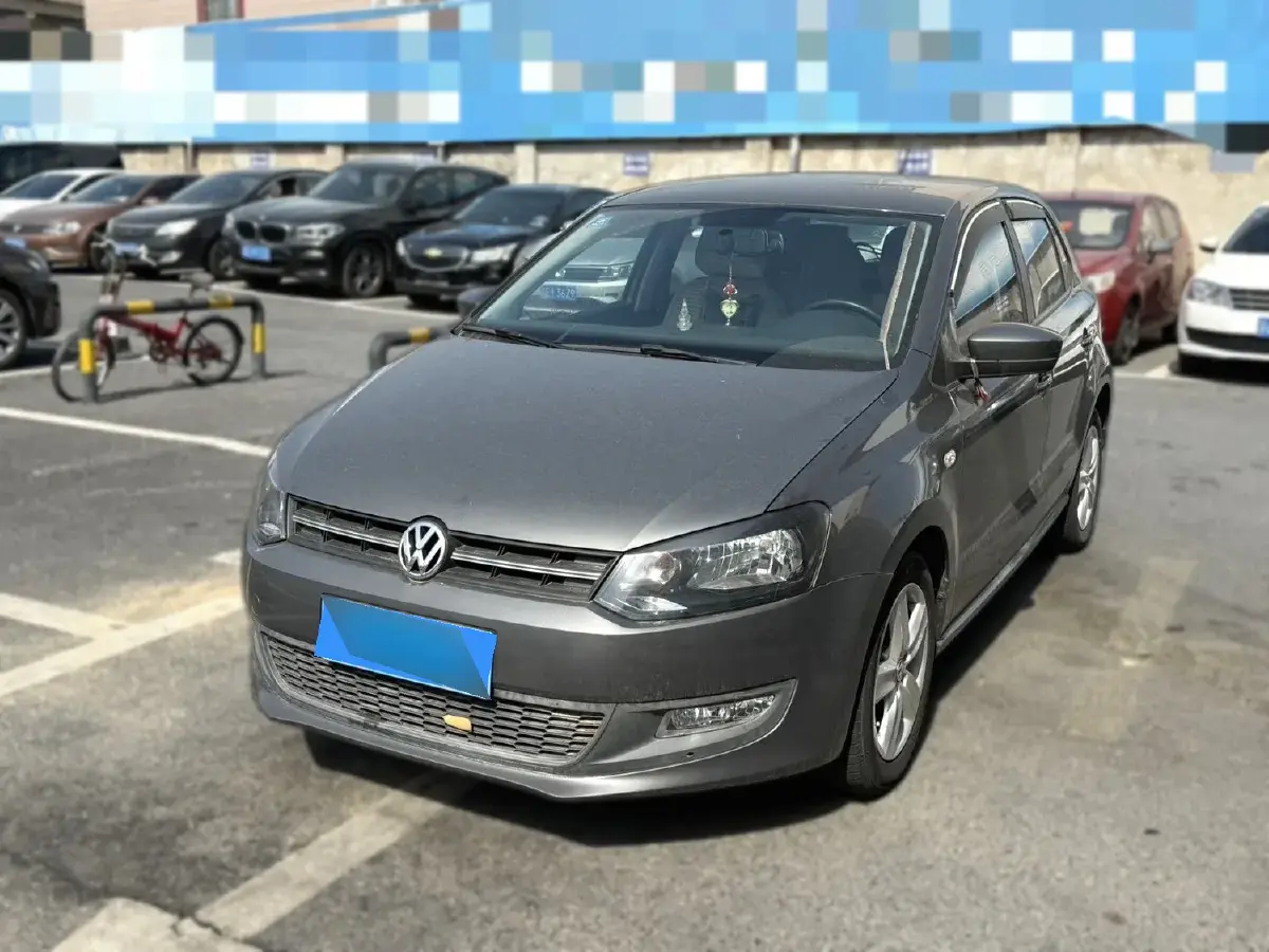 2011 Volkswagen Polo 1.4L 86HP L4 6AT