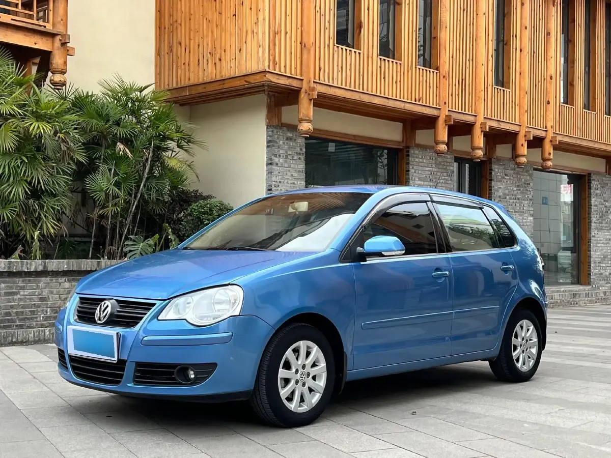 2009 Volkswagen Polo 1.4L 86HP L4 5MT