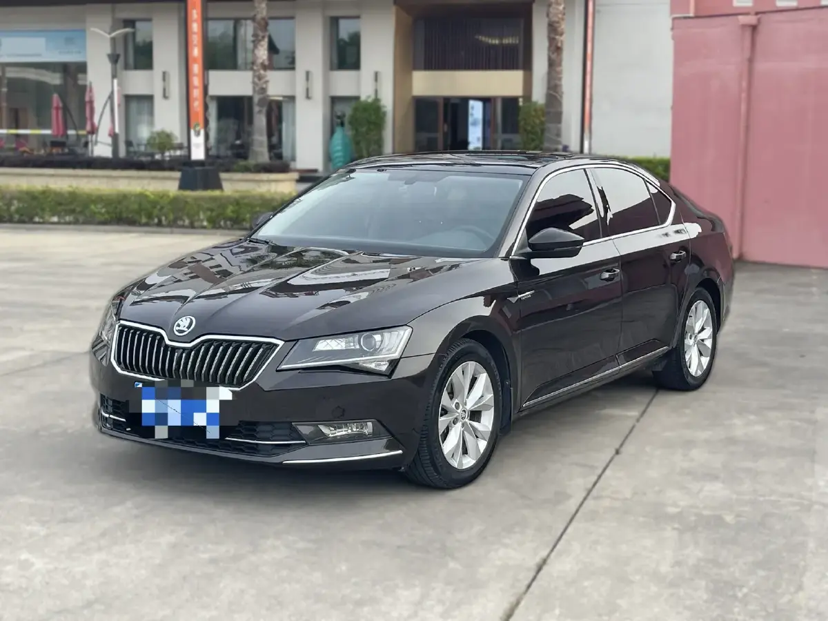 2016 Skoda Superb 1.8T 180HP L4 7DCT