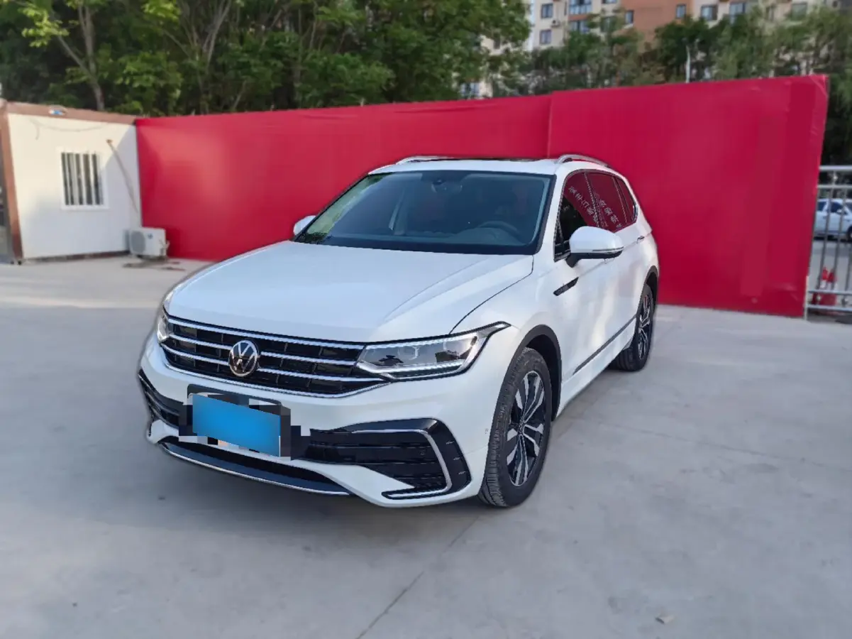 2024 Volkswagen Tiguan L 2.0T 186HP L4 7DCT