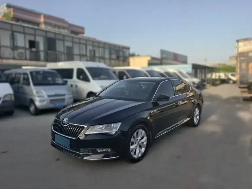 2018 Skoda Superb 1.8T 180HP L4 7DCT