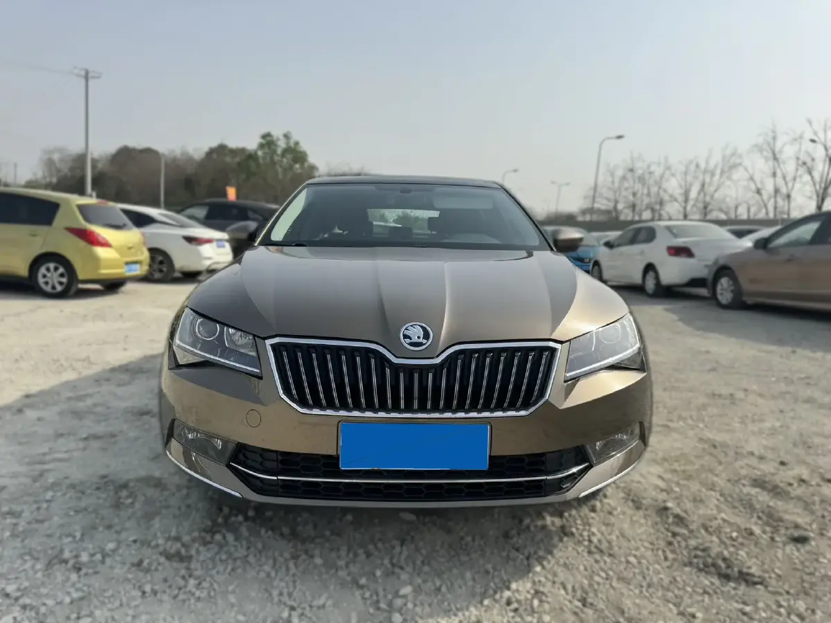 2018 Skoda Superb 1.4T 150HP L4 7DCT