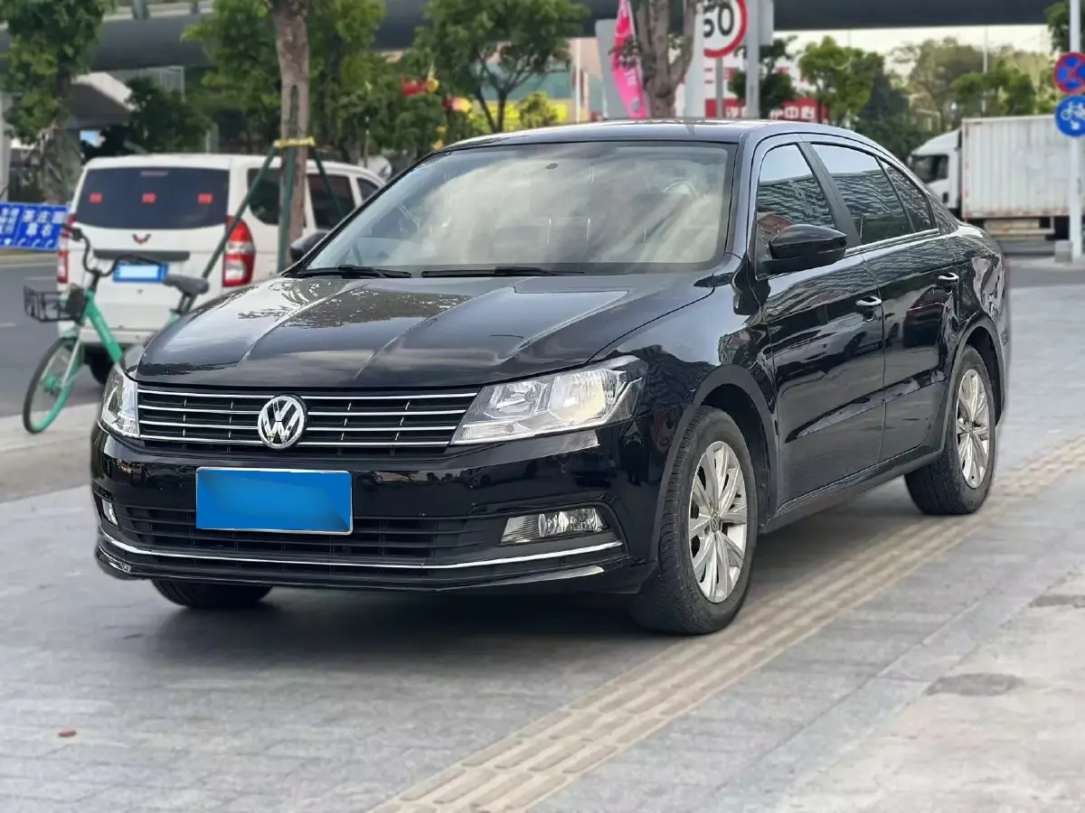 2015 Volkswagen Lavida 1.6L 110HP L4 6AT 2015 Volkswagen Lavida 1.6L 110HP L4 6AT