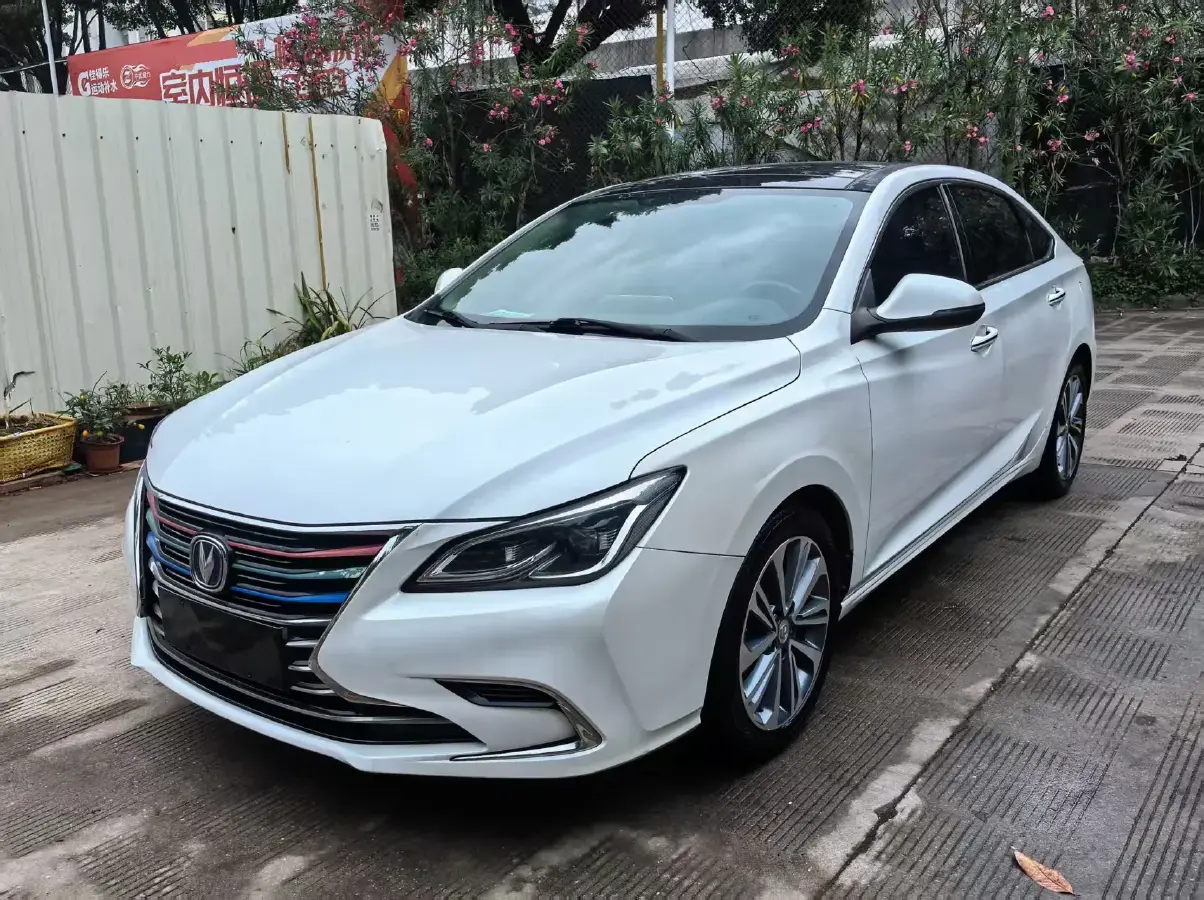 2018 ChangAn Raeton CC 1.5T 156HP L4 6MT