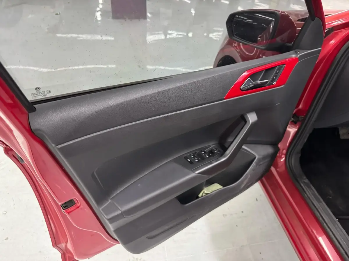 2019 Volkswagen Polo 1.5L 113HP L4 5MT