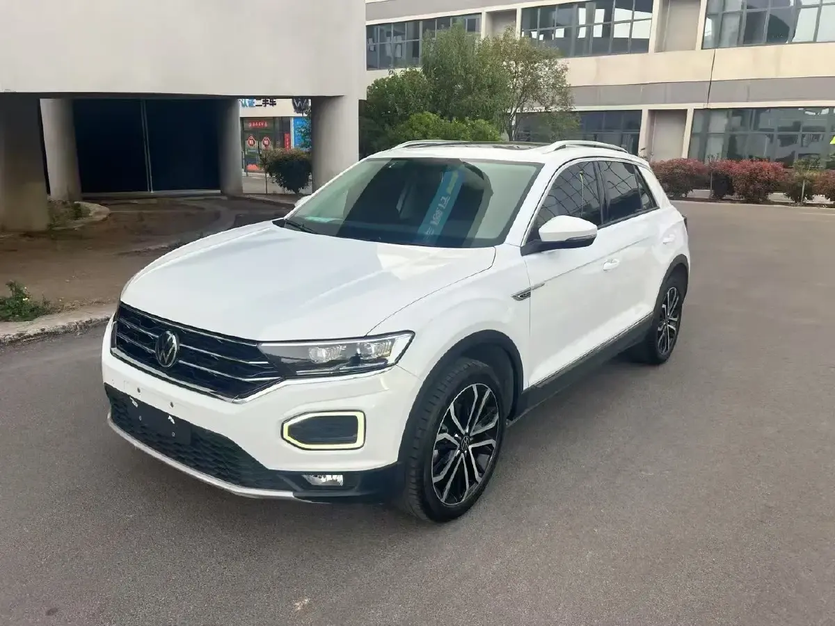 2021 Volkswagen T-Roc 1.4T 150HP L4 7DCT